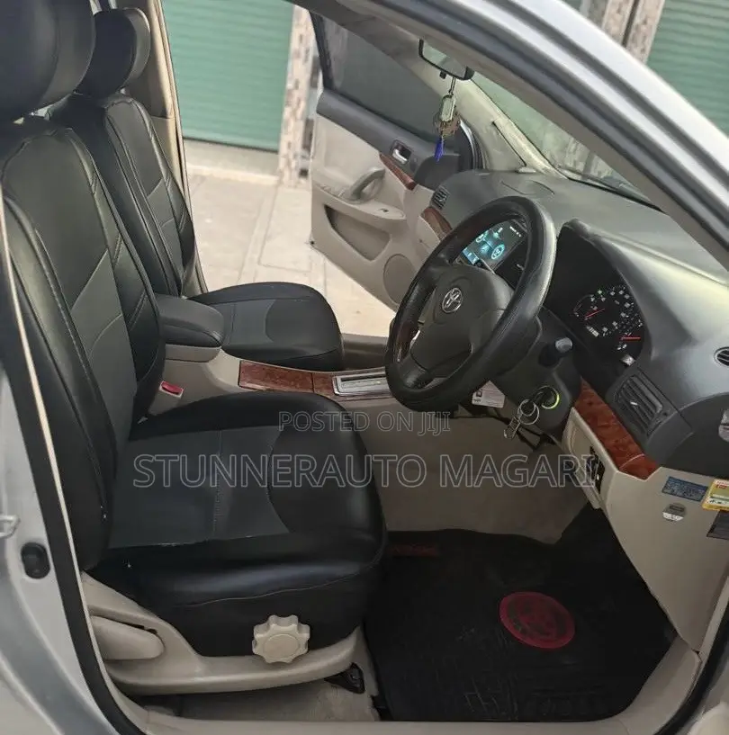 Toyota Premio 2005 Silver