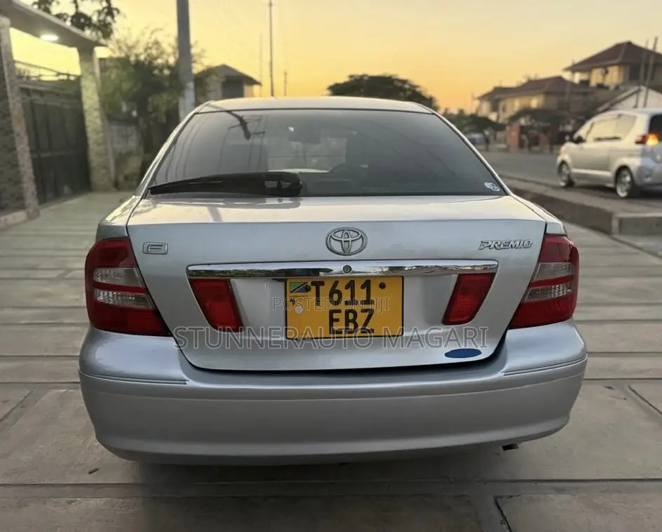 Toyota Premio 2005 Silver