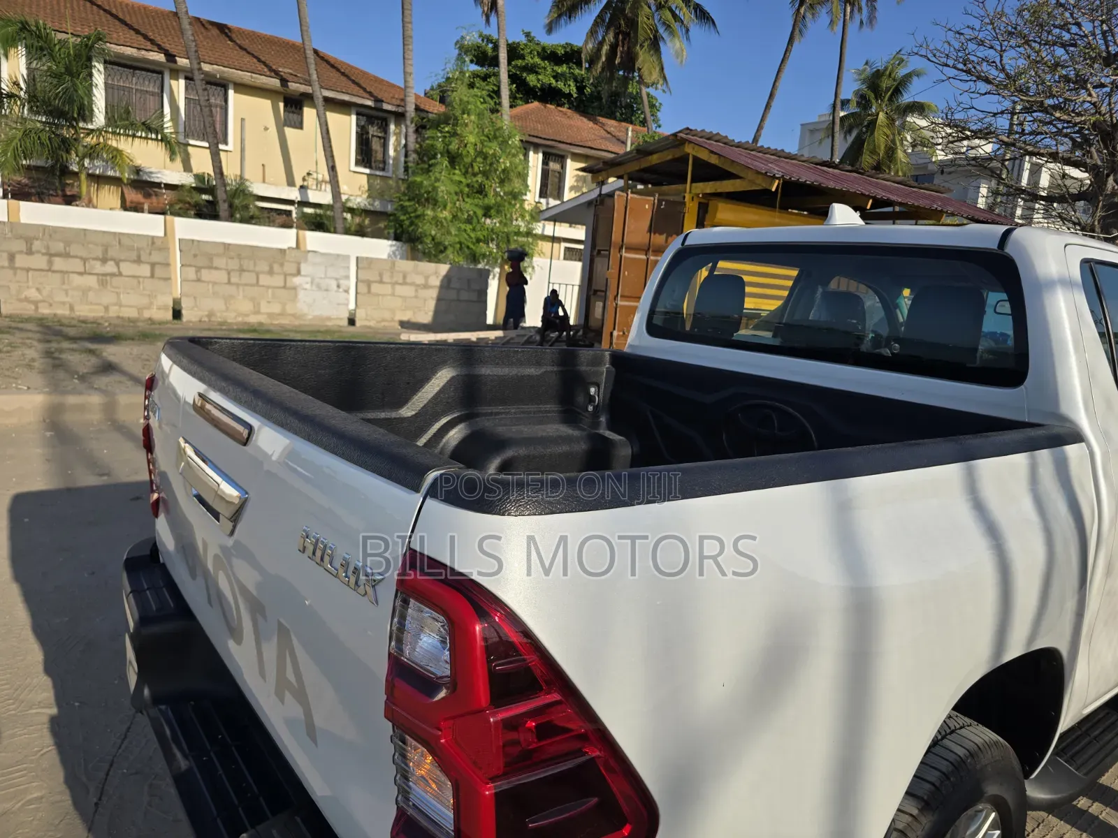New Toyota Hilux 2025 White