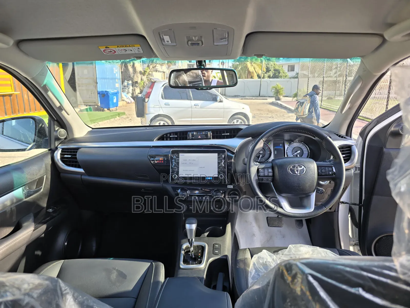 New Toyota Hilux 2025 White