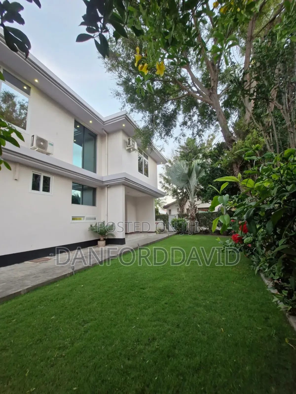 5bdrm House in Kahwa Real Estate, Mikocheni for sale