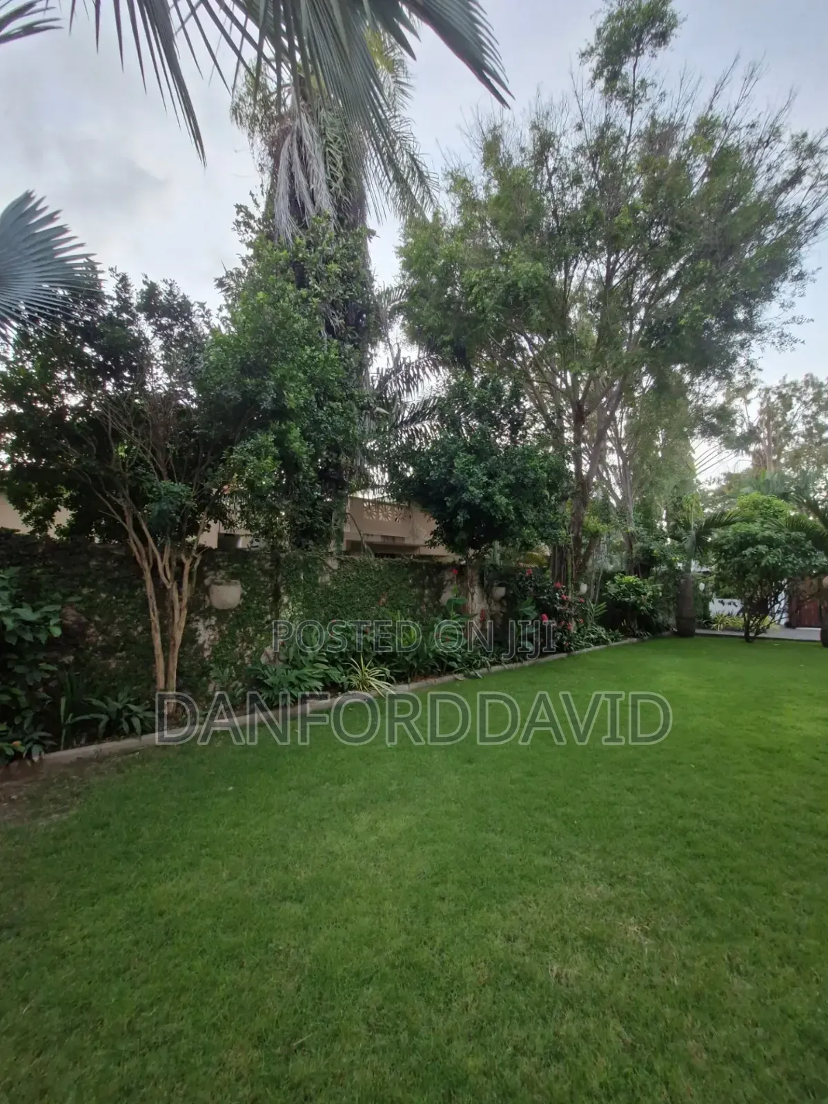 5bdrm House in Kahwa Real Estate, Mikocheni for sale