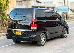 Toyota Noah 2009 Black