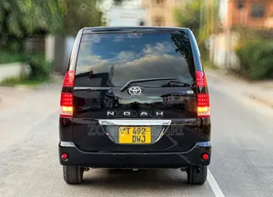 Toyota Noah 2009 Black
