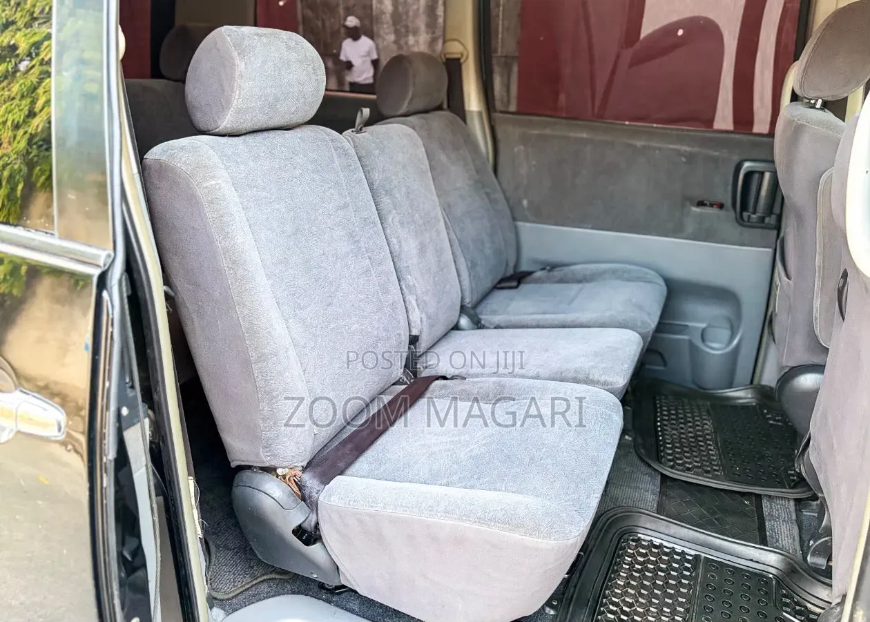 Toyota Noah 2009 Black