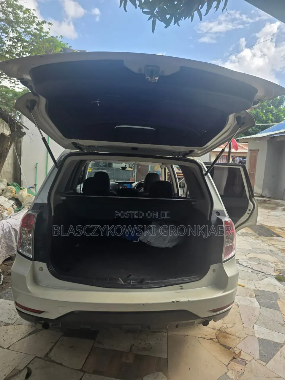 Subaru Forester 2011 White