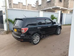 Subaru Forester 2010 Black