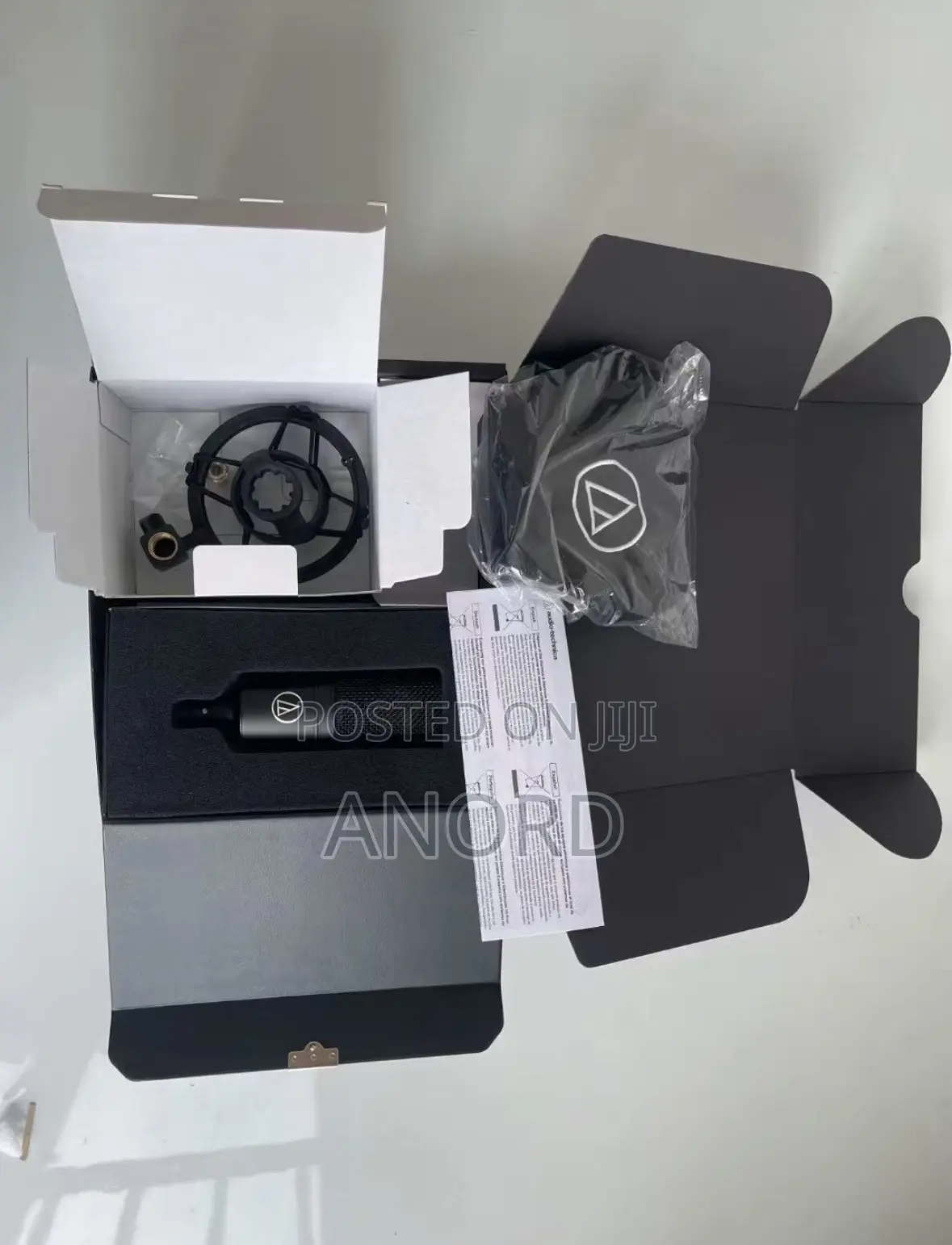 Audio-Technica AT4040 Professional Studio Condenser Microphone Mpya