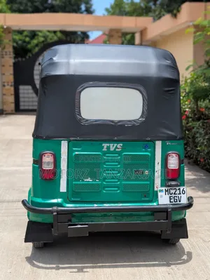 TVS King Deluxe Plus iTouch Start 2025 Green