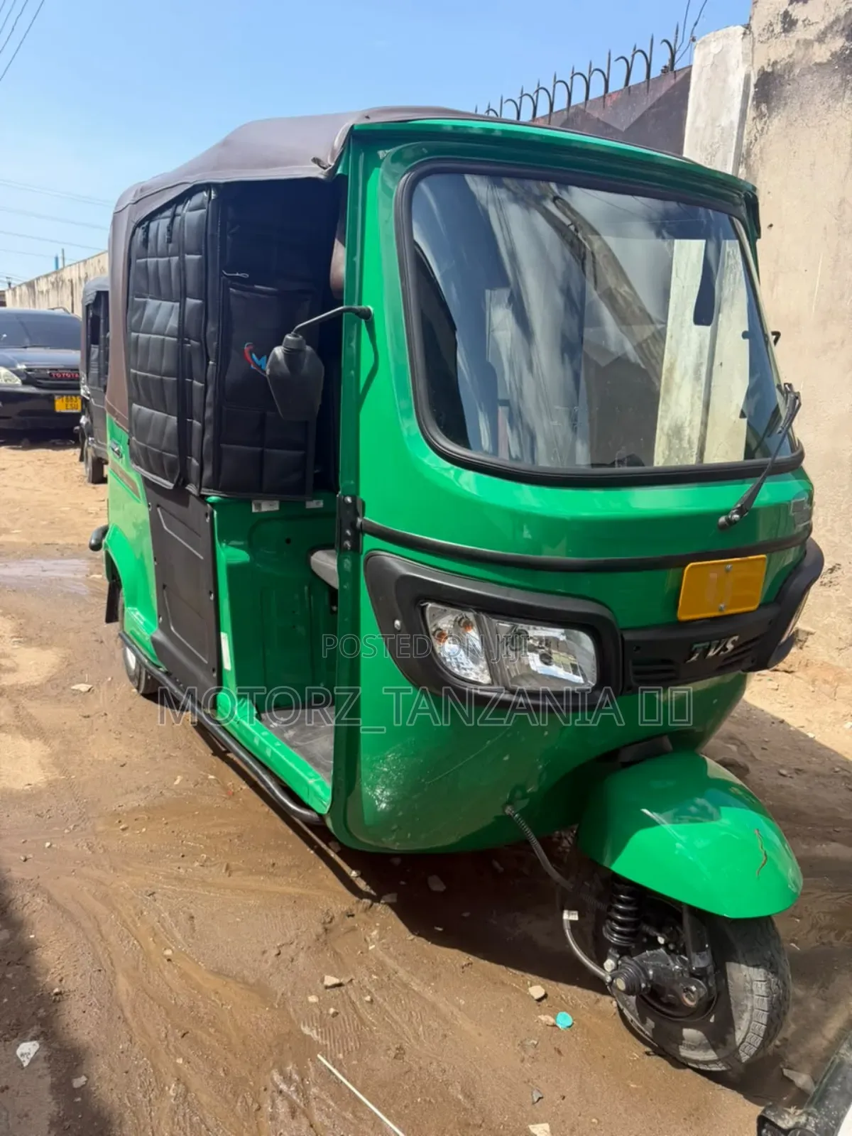 TVS King Deluxe Plus iTouch Start 2026 Green