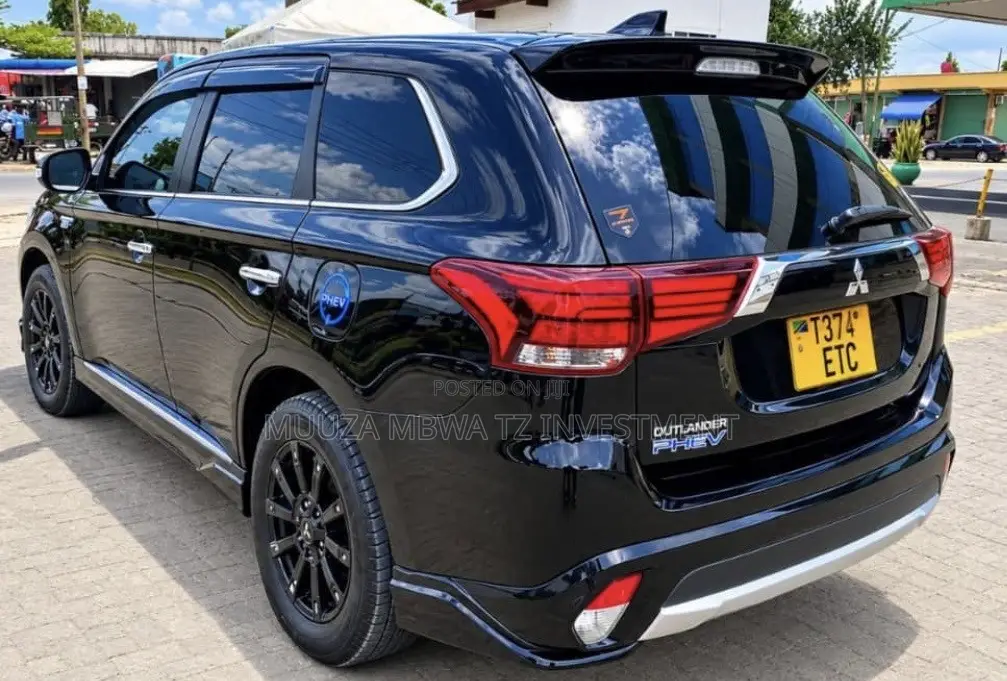 Mitsubishi Outlander 2.0 PHEV AWD 2016 Black