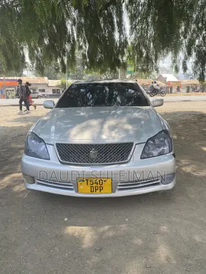 Toyota Crown 2005 Silver