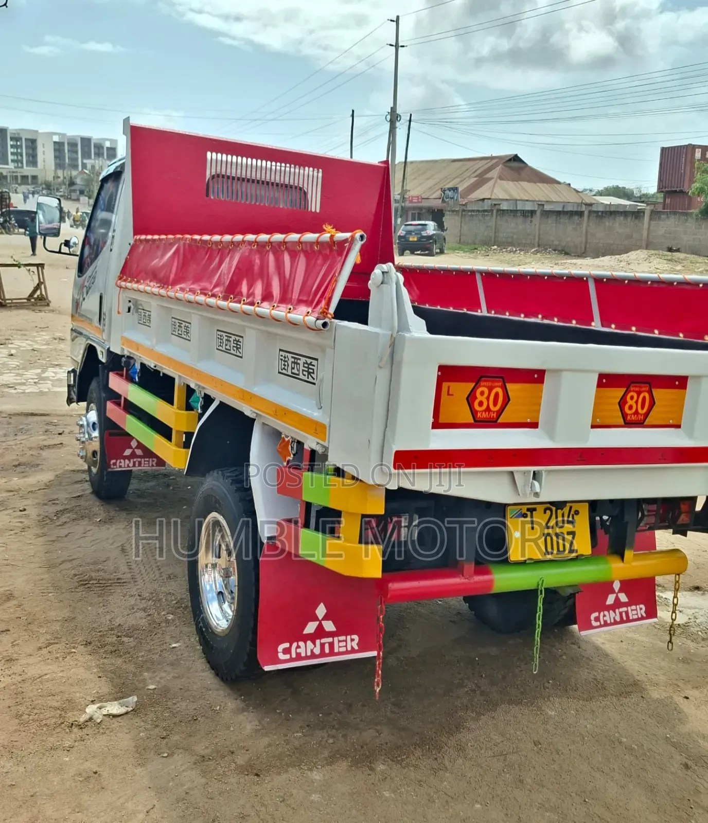 Mitsubishi Canter Tipper