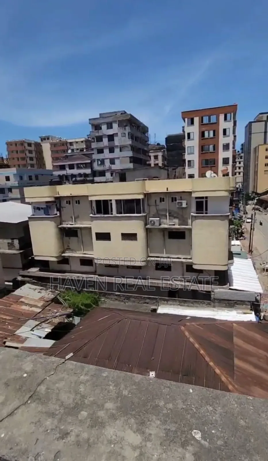 Kiwanja Kinauzwa Kariakoo