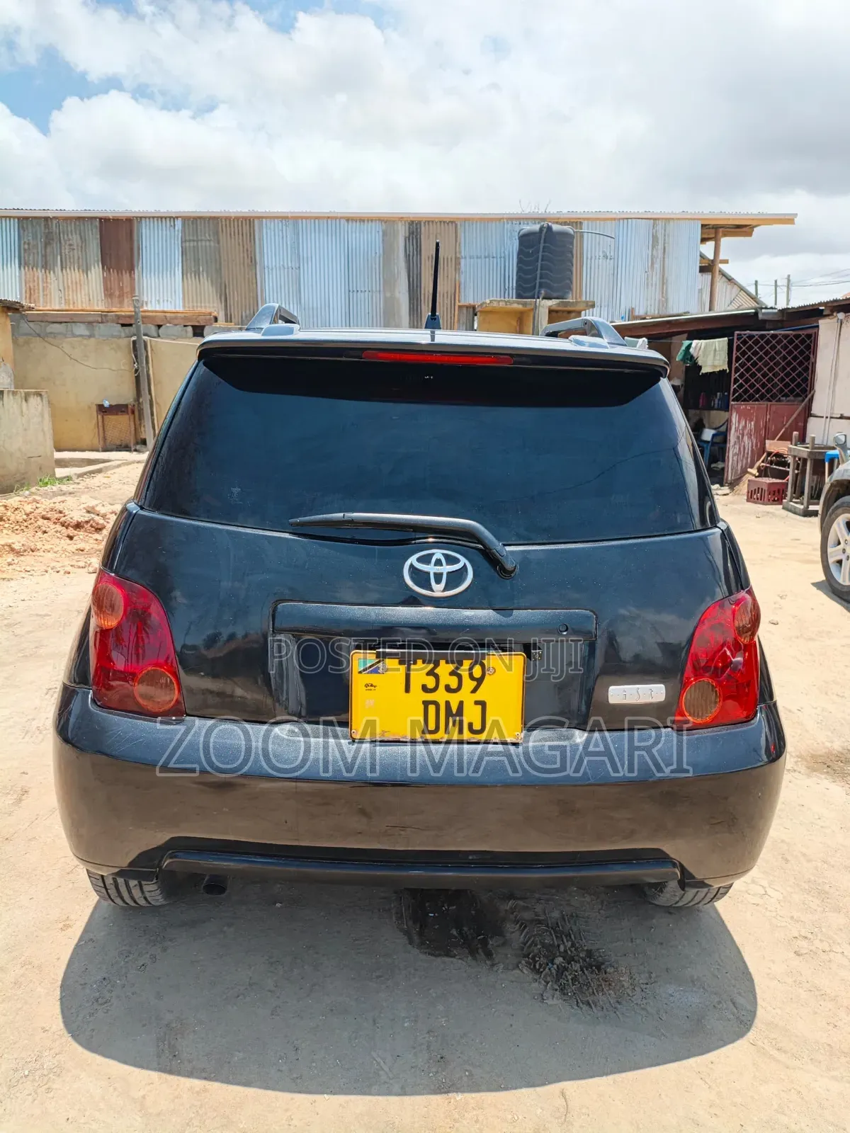 Toyota IST 2005 Black