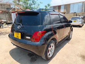 Toyota IST 2005 Black
