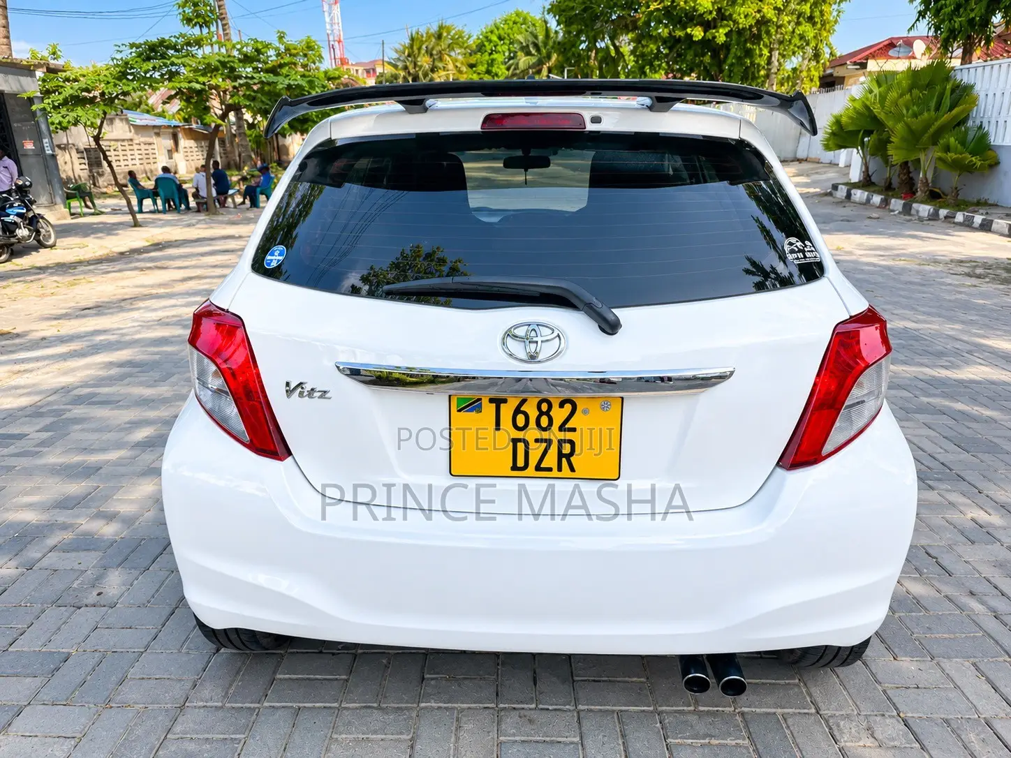 Toyota Vitz 2012 White