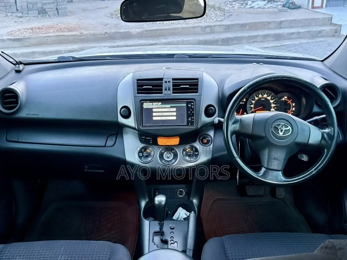 Toyota Vanguard 2009 Silver