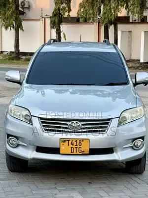 Toyota Vanguard 2009 Silver