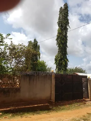 Kiwanja Kinauzwa Tegeta Wazo