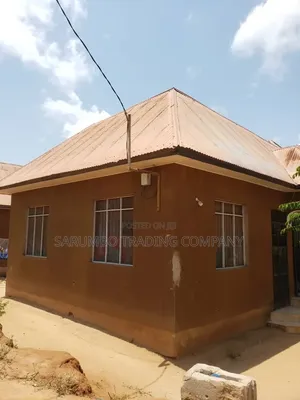 7bdrm Apartment in Madale Mbopo, Mbezi Beach for sale