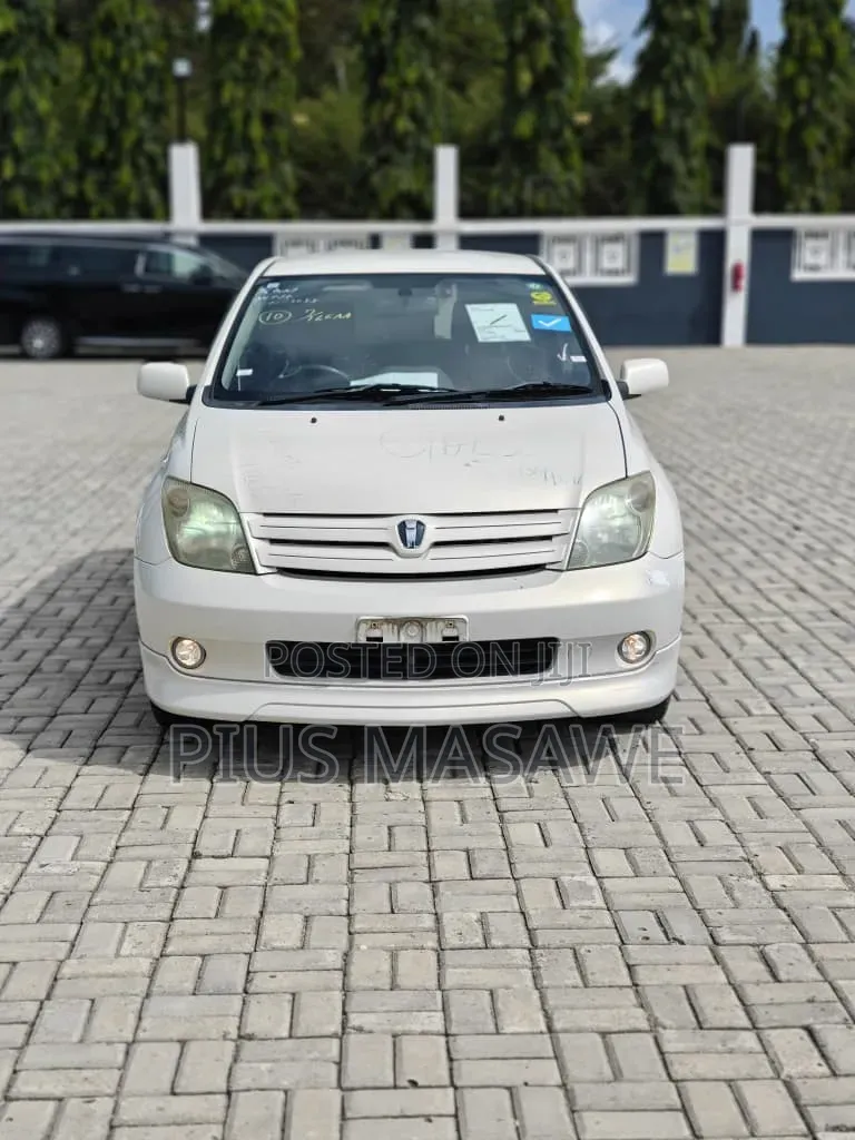 Toyota IST 2006 Pearl