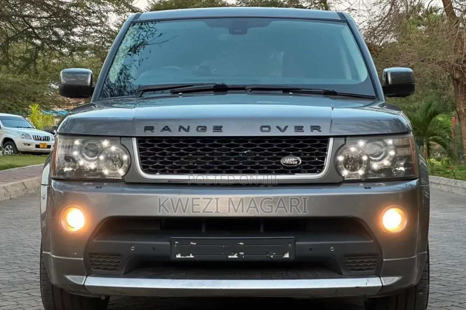 Land Rover Range Rover Sport 2010 Gray