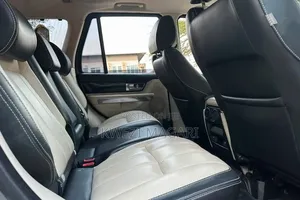 Land Rover Range Rover Sport 2010 Gray