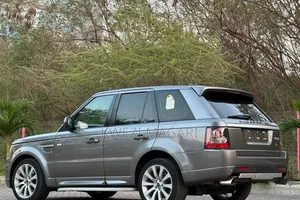 Land Rover Range Rover Sport 2010 Gray