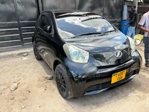 Toyota iQ 1.3 2010 Black