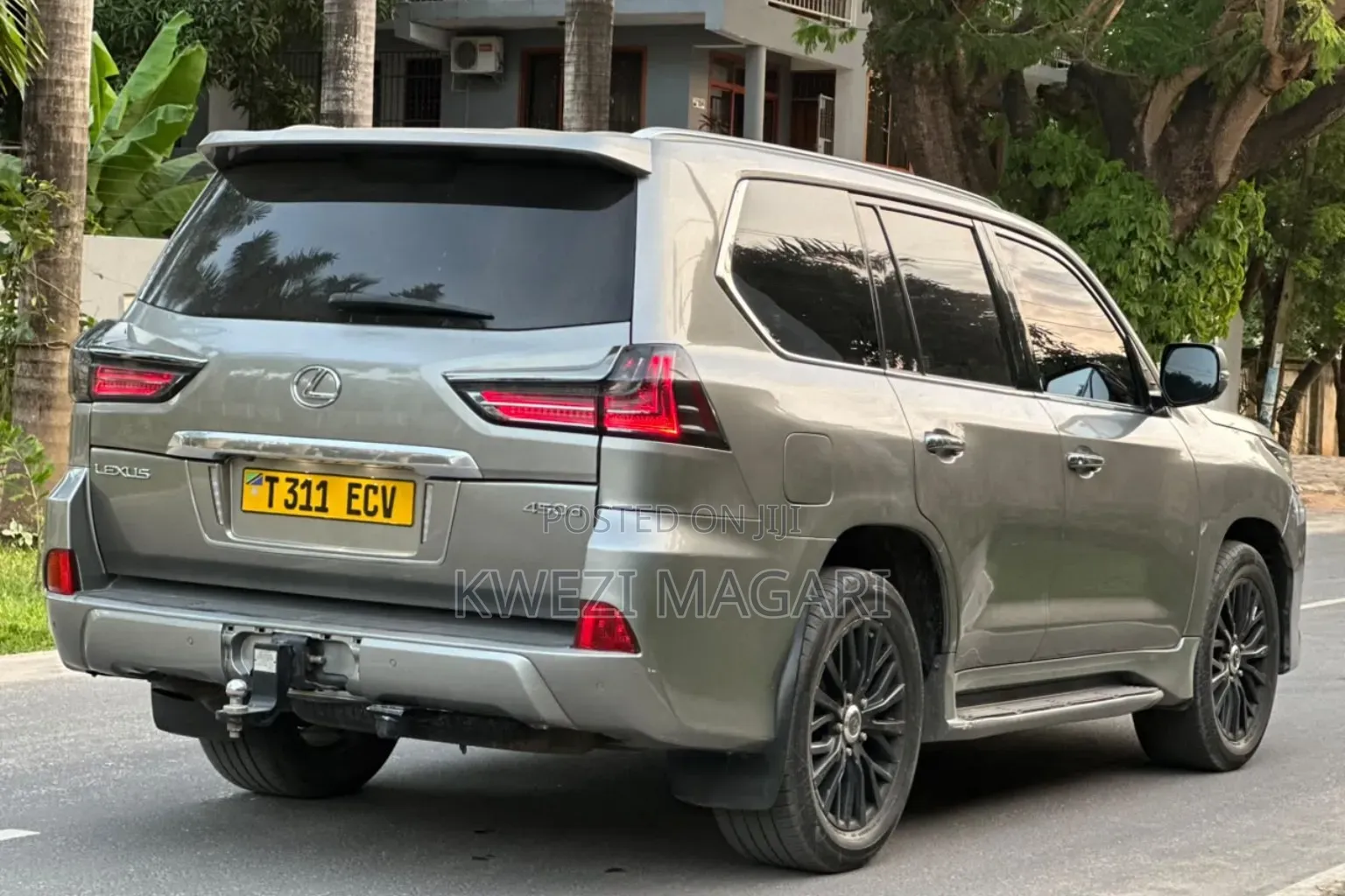 Lexus LX 2022 Gray