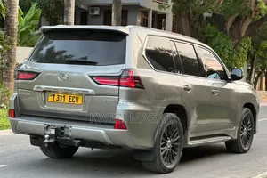 Lexus LX 2022 Gray