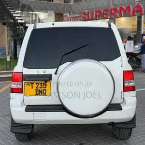 Mitsubishi Pajero 2005 White