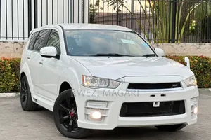 Mitsubishi Outlander 2009 White