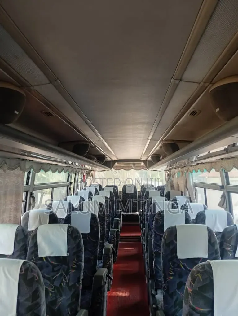 Mitsubishi Fuso Aero Bus 2009 White
