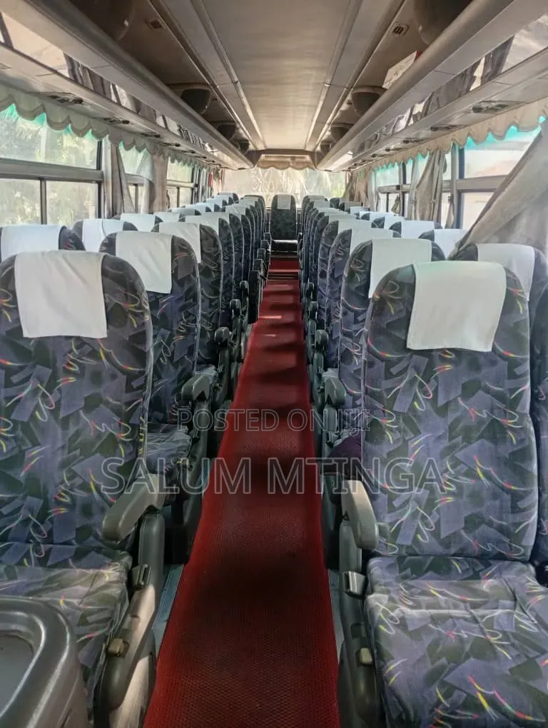 Mitsubishi Fuso Aero Bus 2009 White