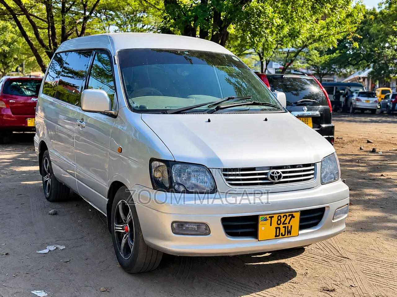 Toyota Noah 2002 Silver