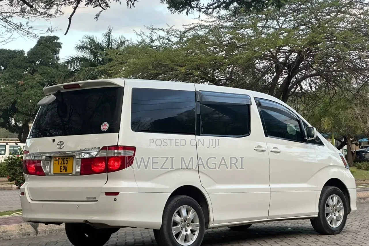 Toyota Alphard 2004 White