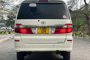 Toyota Alphard 2004 White
