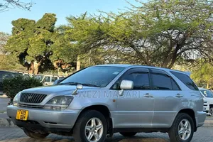Toyota Harrier 2000 Silver