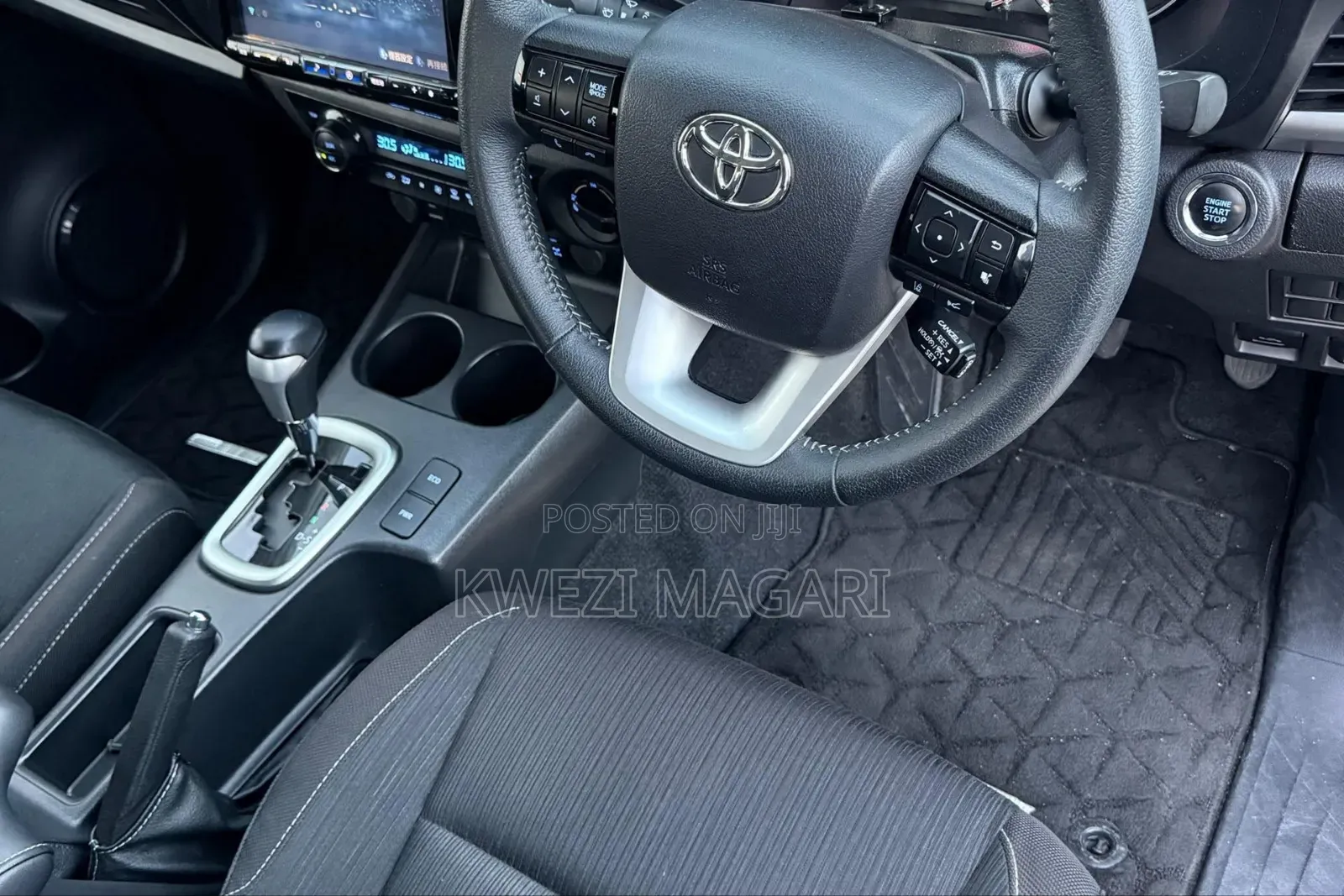 Toyota Hilux 2022 Black