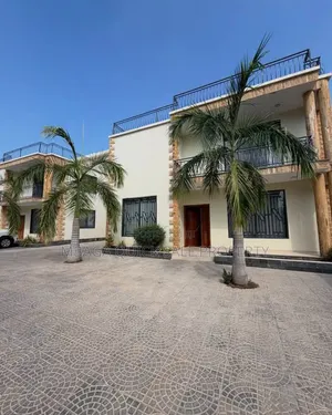Furnished 5bdrm Villa in Oyster Bay for rent