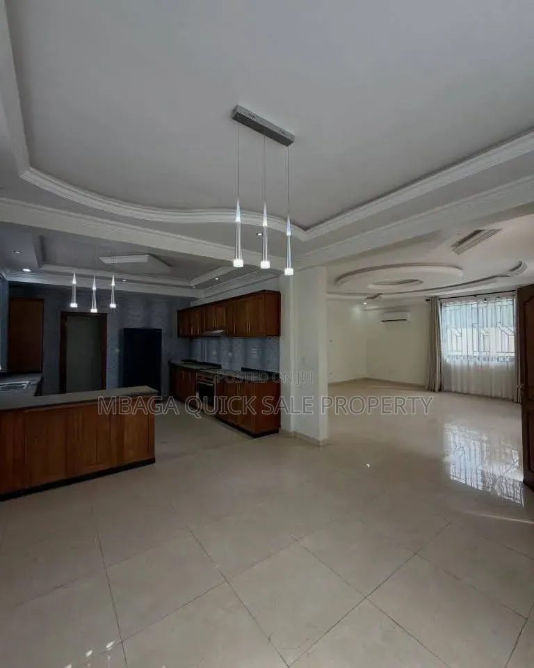 Furnished 5bdrm Villa in Oyster Bay for rent