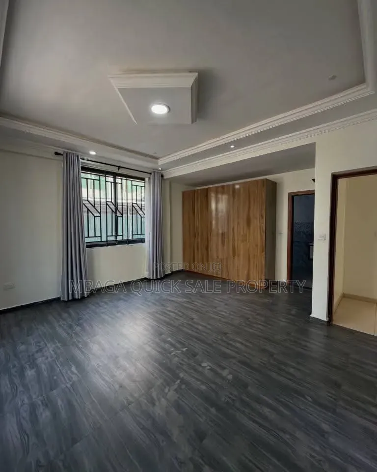 Furnished 5bdrm Villa in Oyster Bay for rent