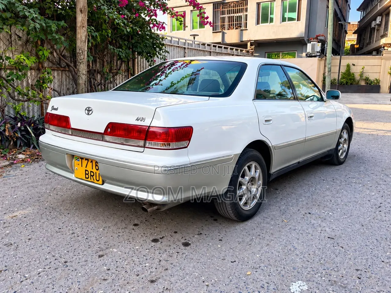 Toyota Mark II 1995 White