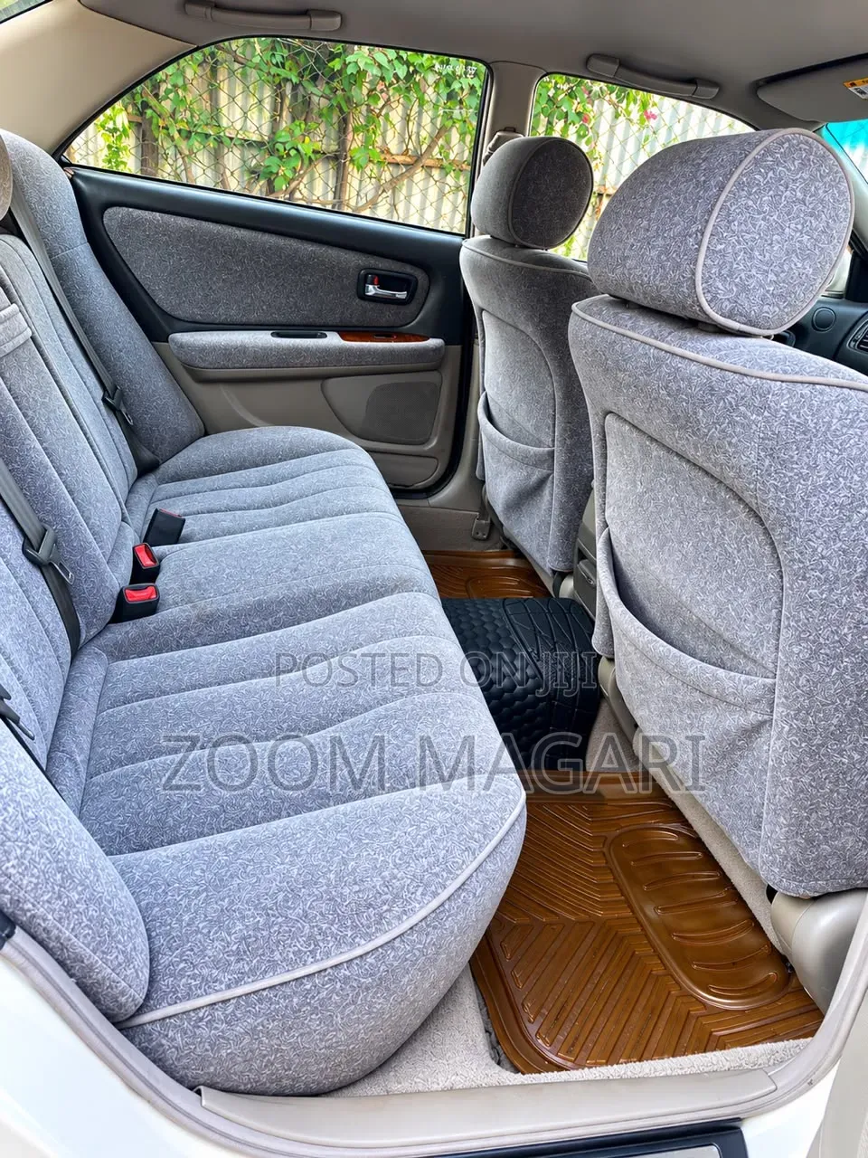 Toyota Mark II 1995 White