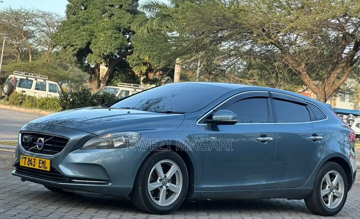 Volvo V40 2014 Blue