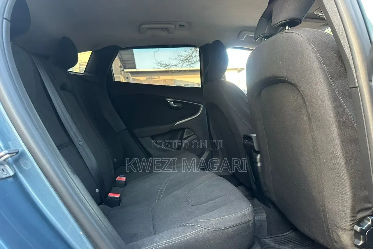 Volvo V40 2014 Blue