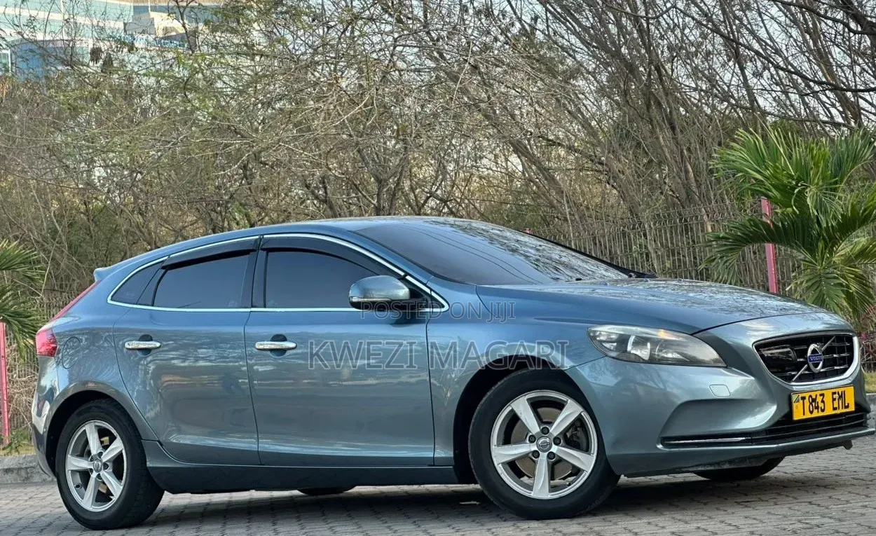 Volvo V40 2014 Blue