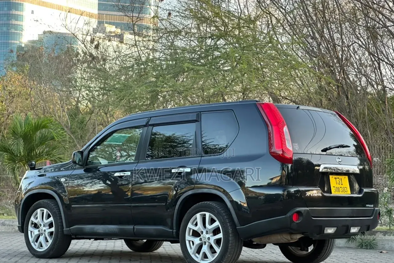 Nissan X-Trail 2013 Black
